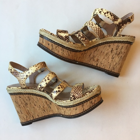 Vince Camuto Shoes - Vince Camuto | Serafina Snakeskin Wedge Sandal 8.5